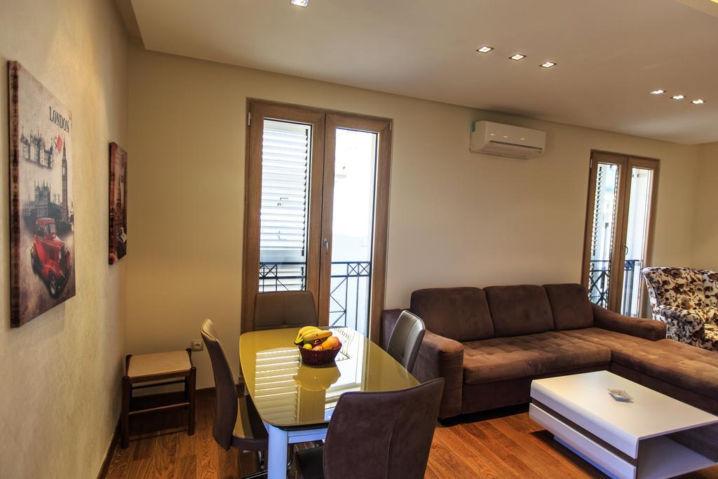 De Lux Apartments Petrovac Exterior photo