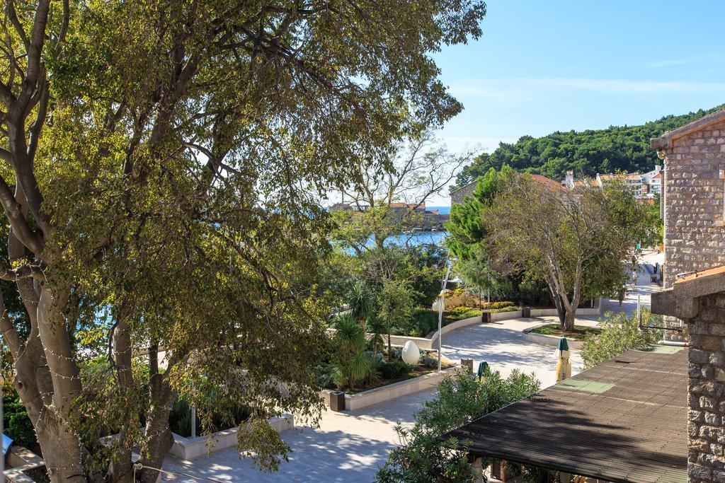 De Lux Apartments Petrovac Exterior photo